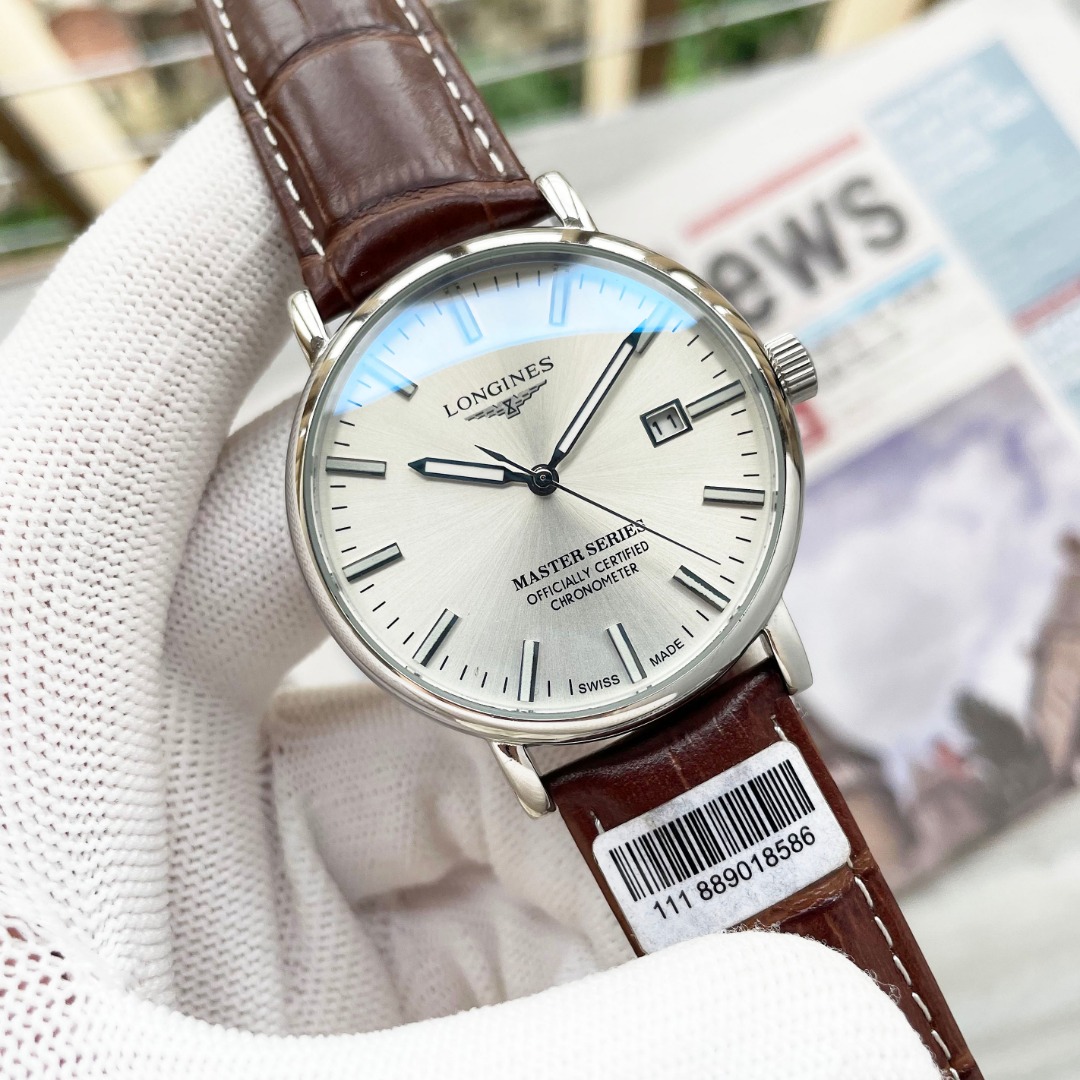 NO:943119,White, gold, steel band 20 men's favorite three-hand watch [latest] Longines best design exclusive first release [type] fine men's watch [strap] genuine cowhide/316 strap [movement] fully automatic mechanical movement [mirror] mineral strengthened glass (higher definition) elegant taste vast atmosphere unique ingenuity wrist treasure size diameter 41mm thick 12mm hot sale on the market!  Welcome to reprint!  ,,longines,cowhide19860909白,金,钢带20 男人挚爱三针腕表【最新】浪琴最佳设计独家首发【类型】精品男士腕表【表带】真牛皮/316表带【机芯】全自动机械机芯【镜面】矿物质强化玻璃（更高清） 品味高雅 浩瀚大气 匠心独运 腕间瑰宝 尺寸直径41mm厚12mm热卖上市！欢迎转载！,,longines,cowhide,Watch