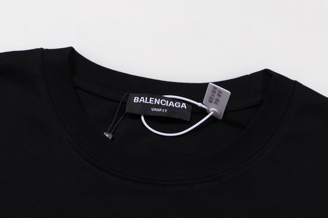 Balenciaga Wave Coca-Cola Logo Print Short Sleeve T-Shirt - Unisex 5 i1714851935 4732 1