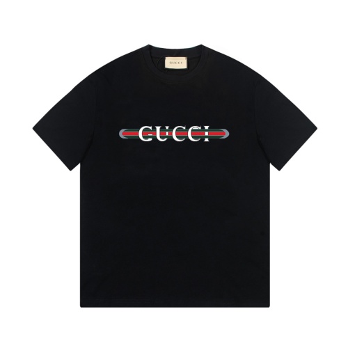 Gucci T-shirt met Print - Comfortabele en Stijlvolle Pasvorm, Zwart/Wit 1 Gucci T-shirt met Print - Comfortabele en Stijlvolle Pasvorm, Zwart/Wit
