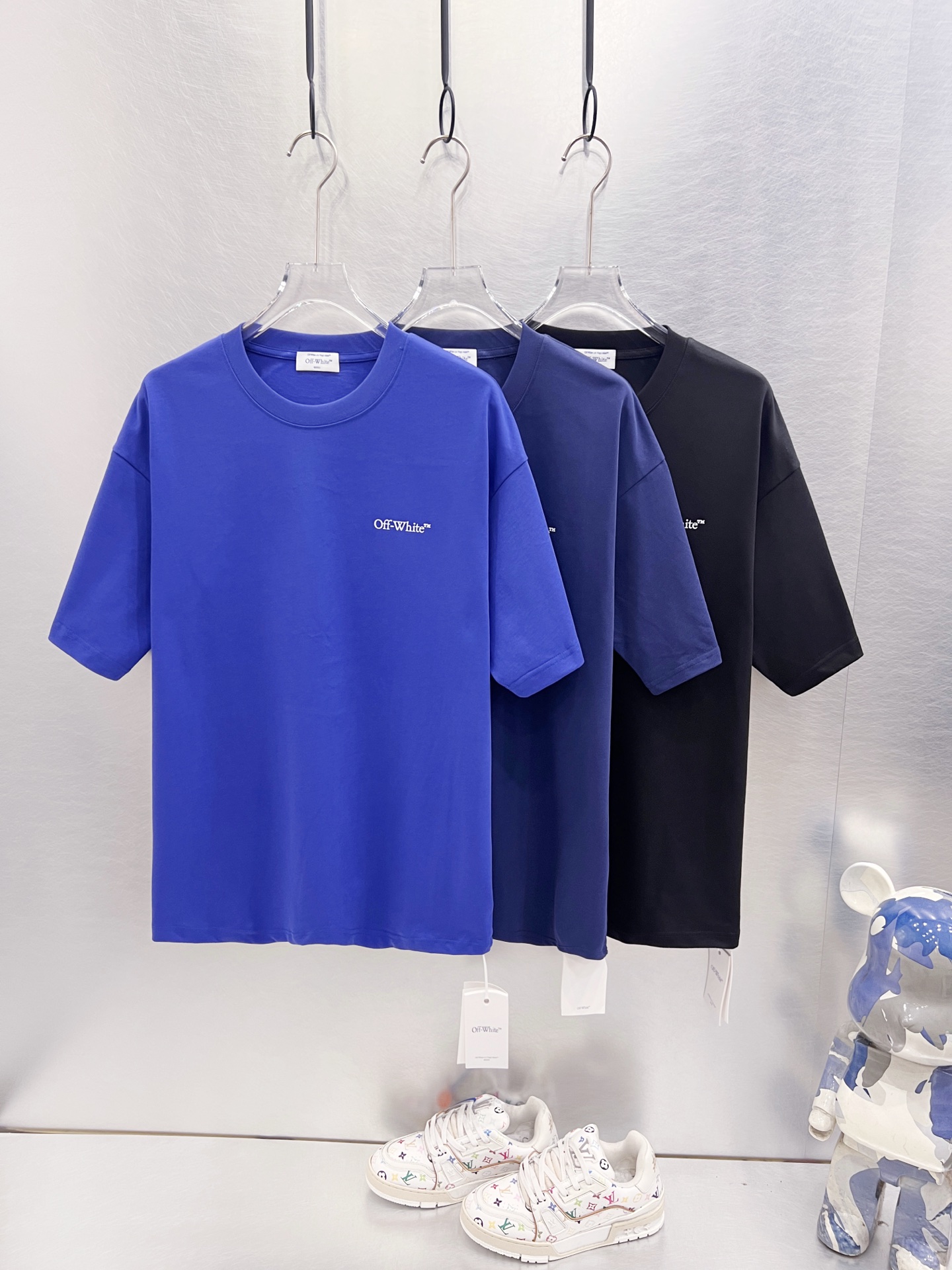 P65 OFF-WHITE OW camiseta de nubes! La flecha clásica llena de nubes esponjosas, como llevar el cielo despejado puesto,…