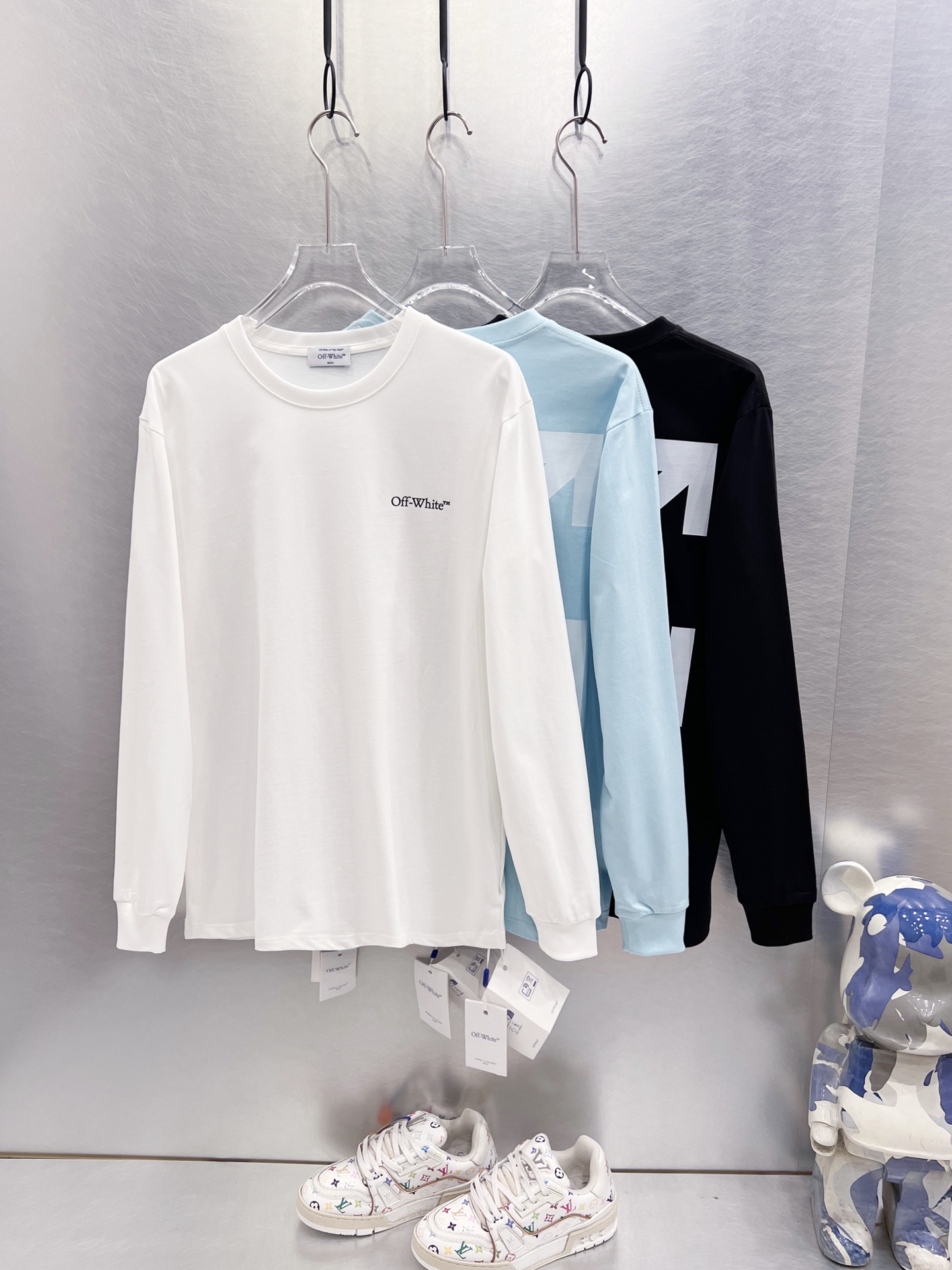 P80, OFF-WHITE🔥OW manga larga de flecha de pintura al óleo de ángel en stock, pintura al óleo de ángel y paloma en la …