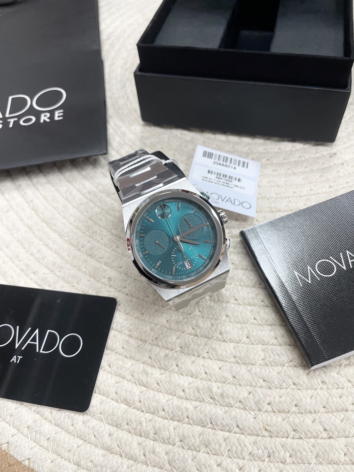 Часы Movado