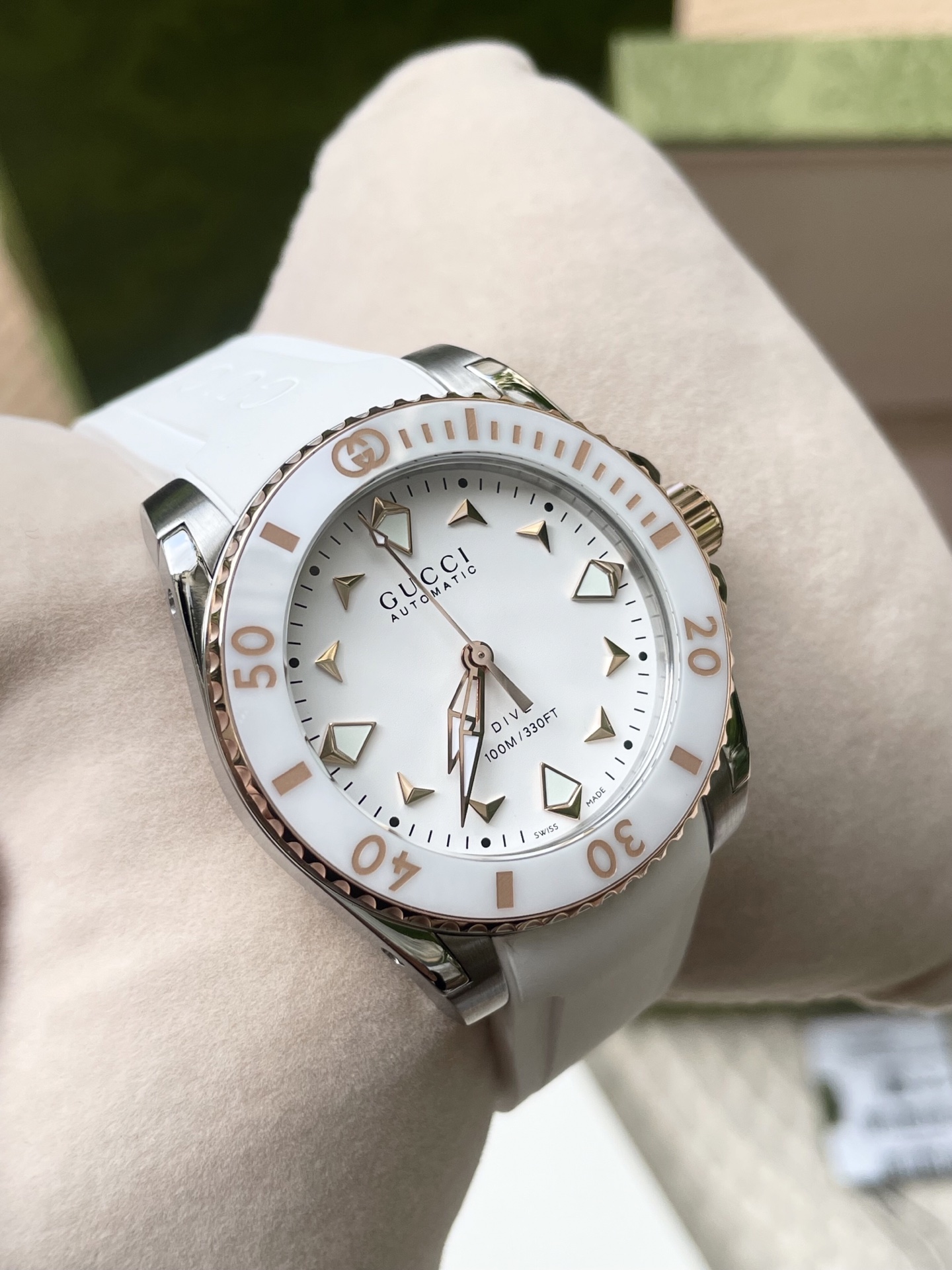 Часы Gucci