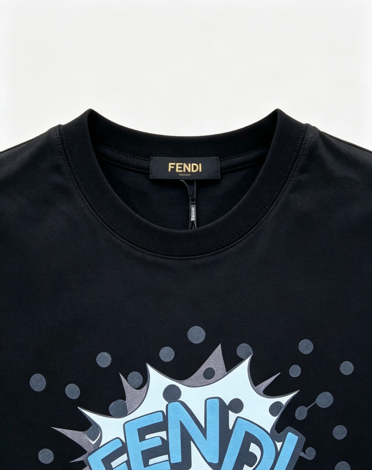 Fendi Fendi 2025春夏新款 唐老鸭印花圆领短袖tee