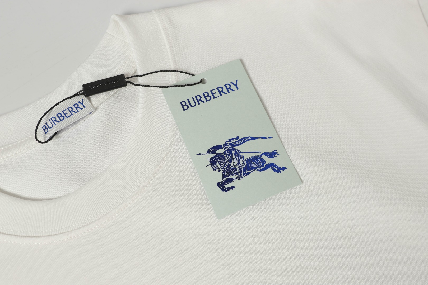 Burberry BBR 2025春夏新款 战马印花圆领短袖tee