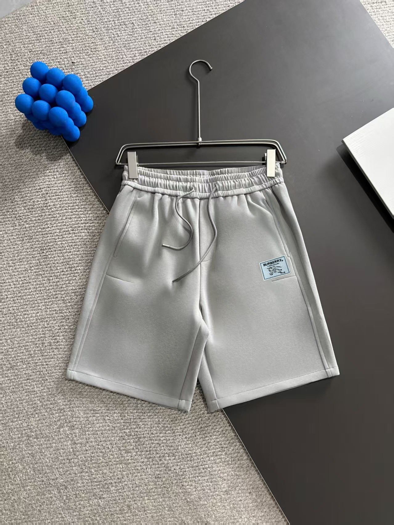Envío al día siguiente, pantalones cortos sueltos casuales de color sólido con banda elástica de alta calidad Burberry …