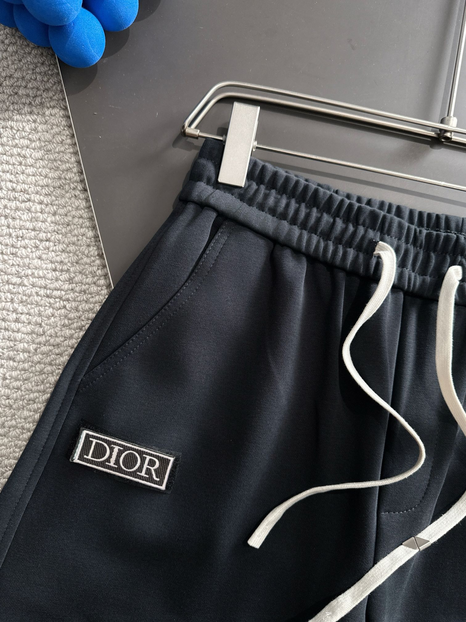 High-Quality Relaxing Pants by P648 Dio 2025 with Tailor-Made Fabrics and Impeccable Detail - 图片 2
