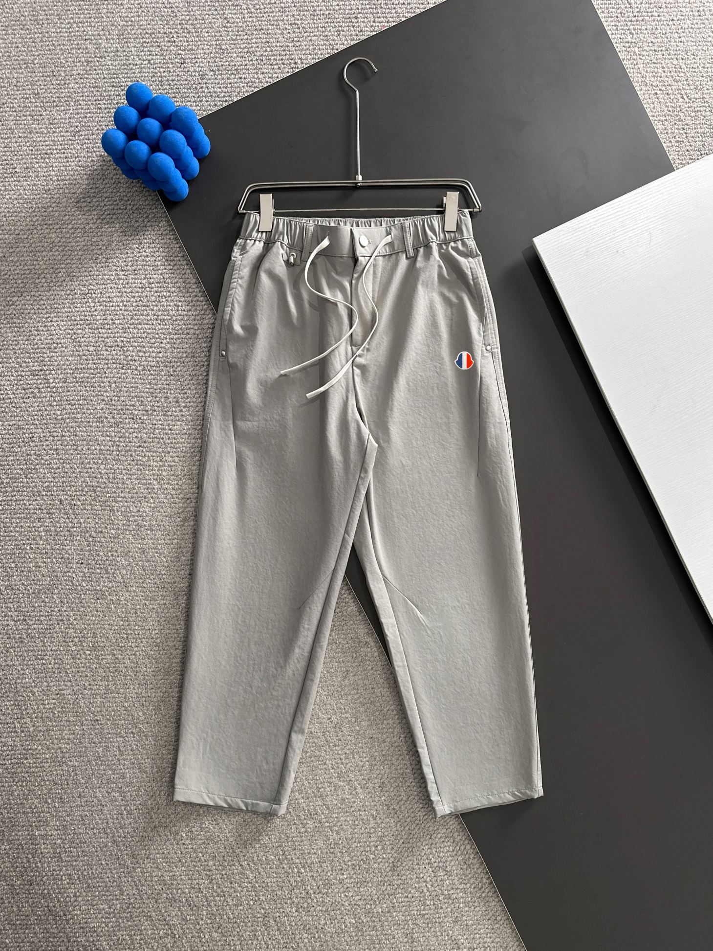 Men's Casual Elastic Waist Straight Leg Trousers | Comfortable & Stylish