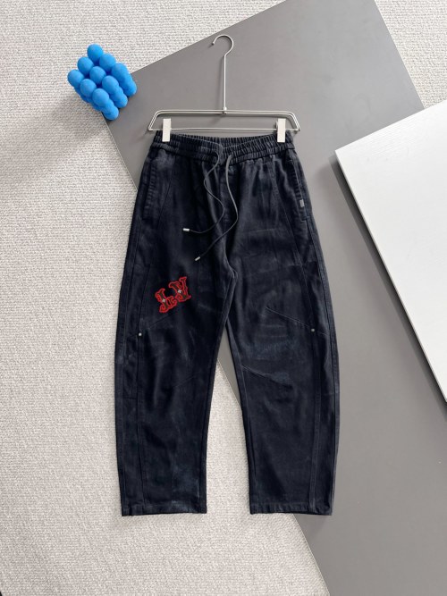 Louis Vuitton 2025 Elastic Band Casual Pants - Comfortable & Wrinkle-Resistant 1 Louis Vuitton 2025 Elastic Band Casual Pants - Comfortable & Wrinkle-Resistant