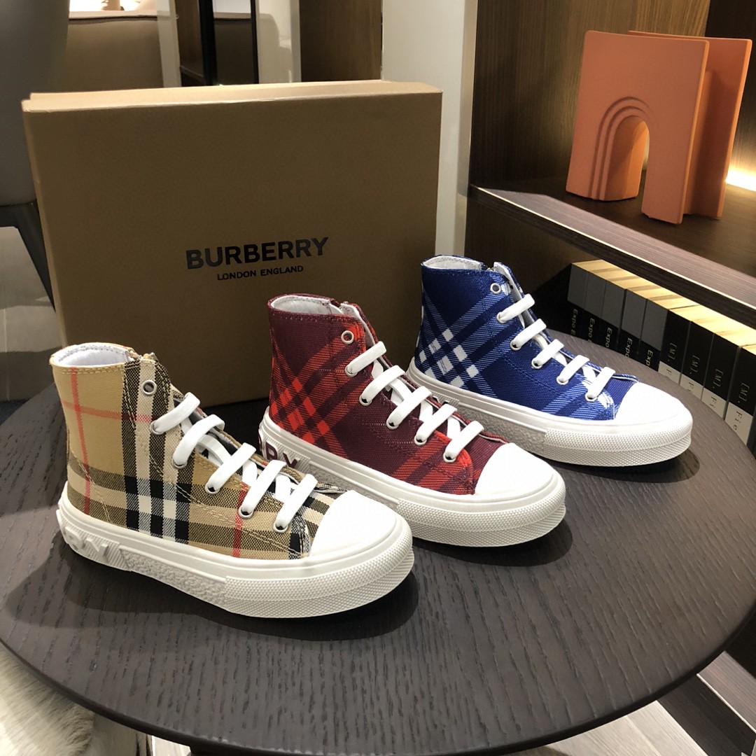 Burberry Haute Couture Classic Luxury Leather Shoe Loafer Shoes Ref 9