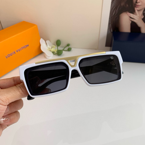 Louis Vuitton Gafas de Sol Cuadradas Clásicas - Protección UV y Estilo 1 Louis Vuitton Gafas de Sol Cuadradas Clásicas - Protección UV y Estilo
