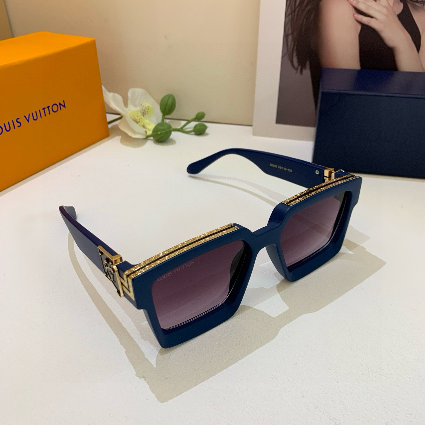 Louis Vuitton Trendy Square Sunglasses - Stylish and Protective Eyewear 2 i1749222681783 166 0 0
