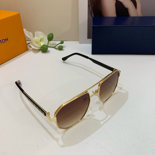 Louis Vuitton Classic Square Sunglasses - Stylish Outdoor Eyewear for Men & Women 1 Louis Vuitton Classic Square Sunglasses - Stylish Outdoor Eyewear for Men & Women