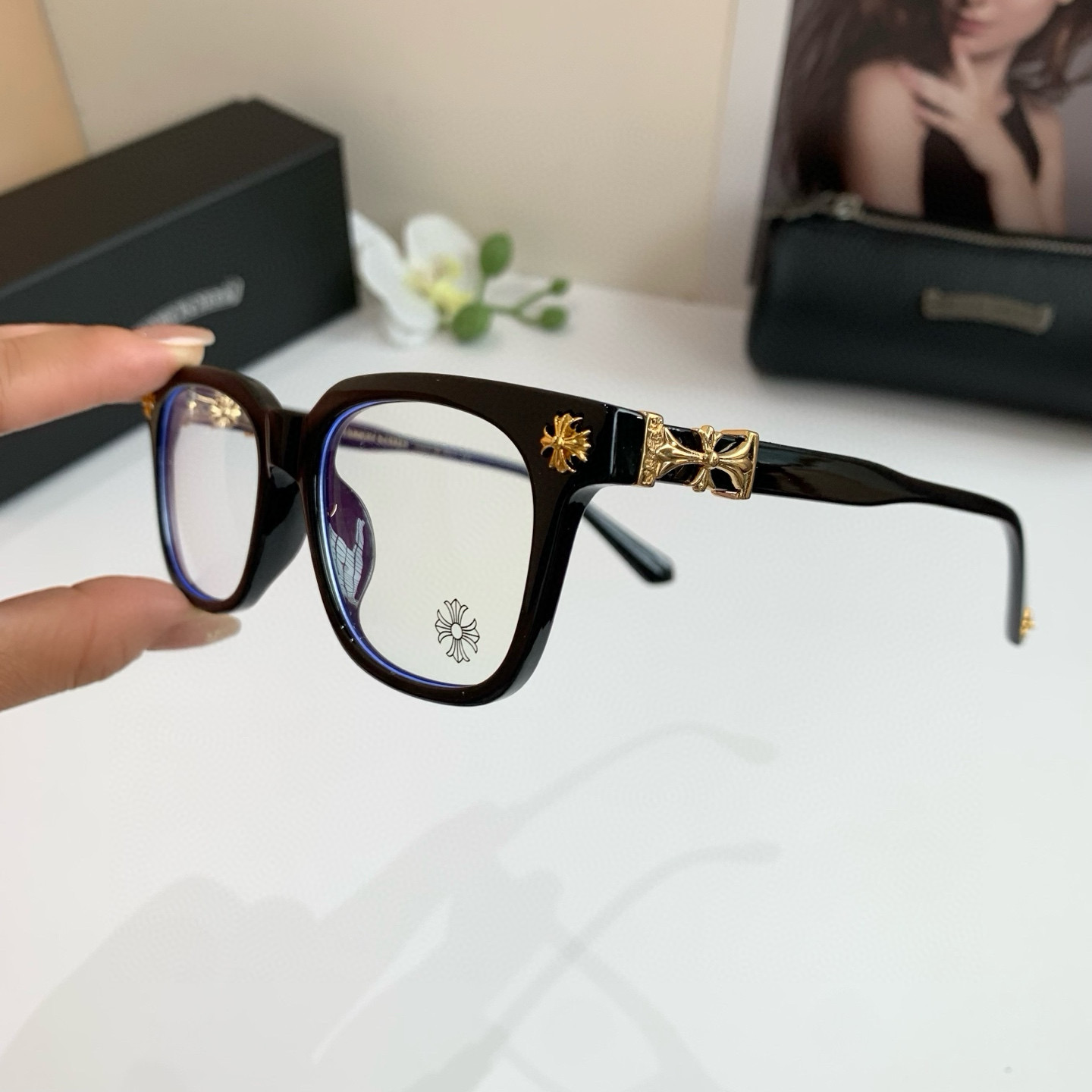 New European-American Frame Optical Lens for Fashionable Sunglasses: Light Luxuries of the Net - 图片 6