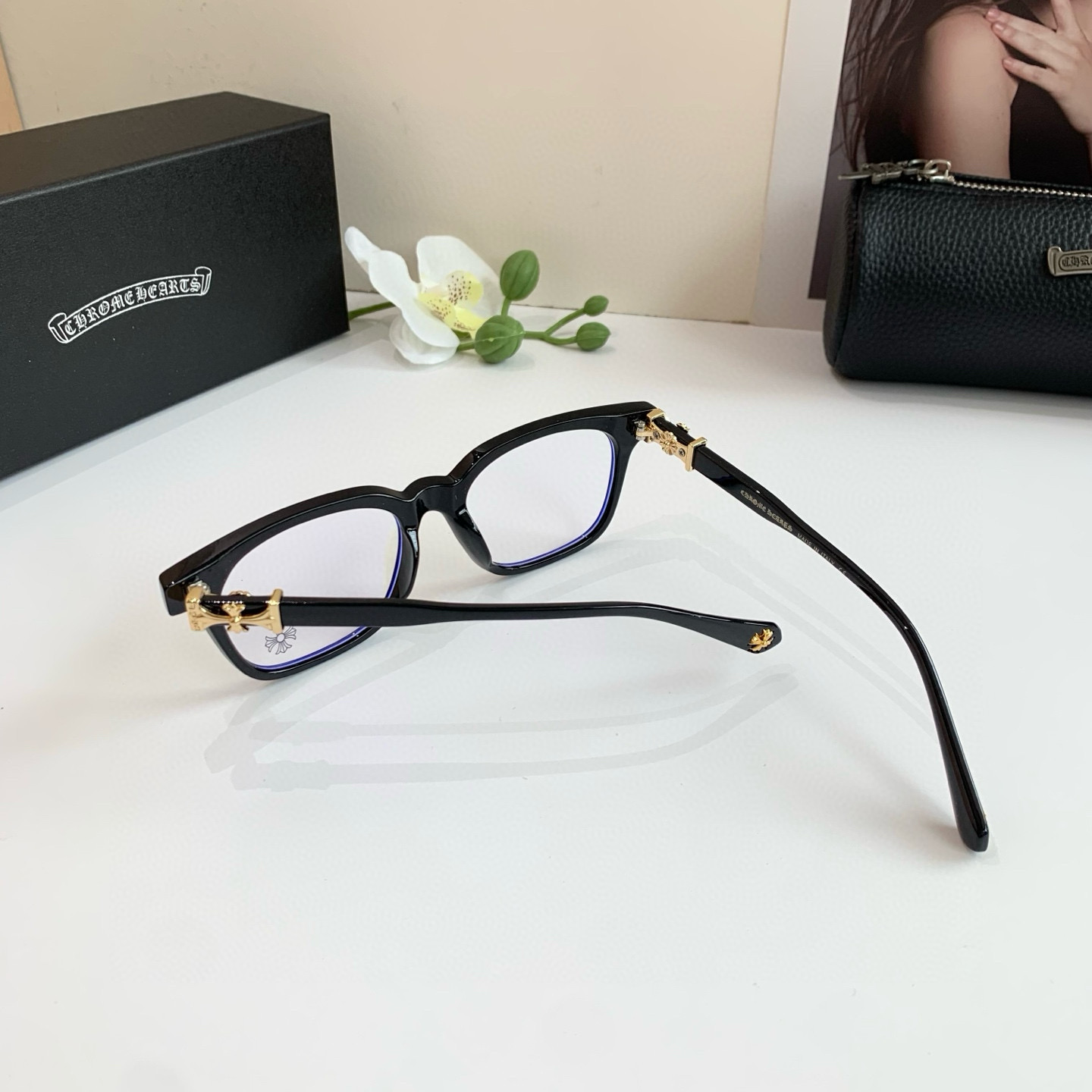 New European-American Frame Optical Lens for Fashionable Sunglasses: Light Luxuries of the Net - 图片 9