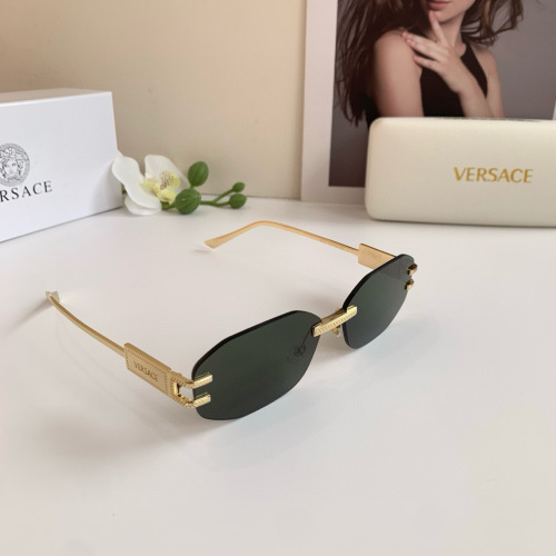 Versace Unisex Sunglasses, Rimless, Gold Frame, Italian Design, Classic Logo 1 Versace Unisex Sunglasses, Rimless, Gold Frame, Italian Design, Classic Logo