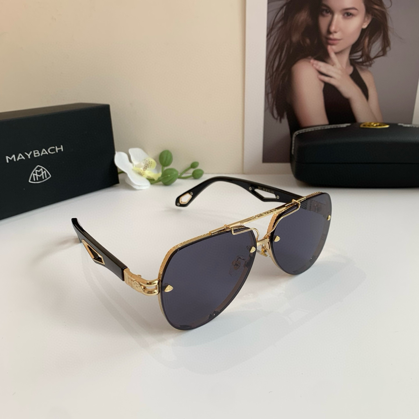 “Maybach McBach: Fashionable Metal Sunglasses for Outdoor Travel” - 图片 3