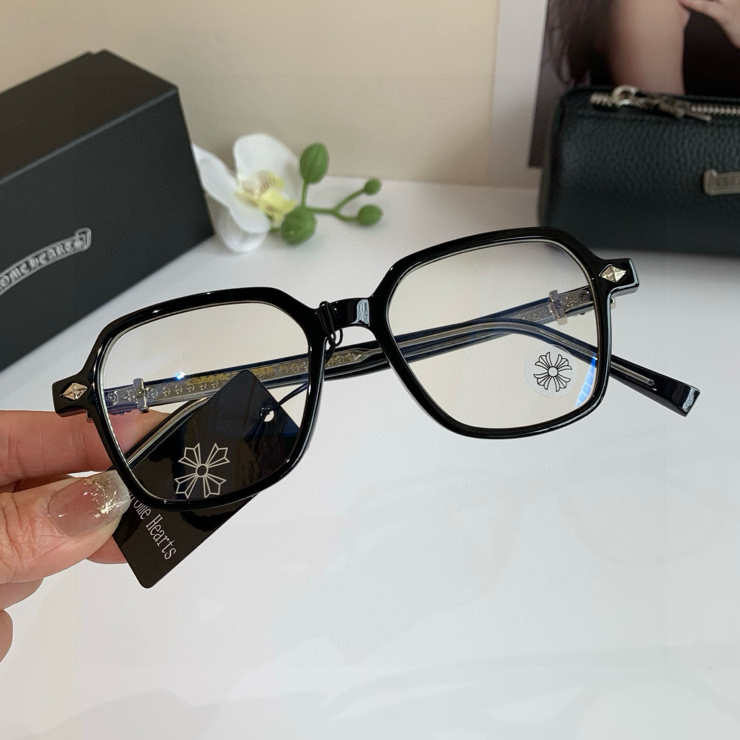 New European-American Sunglasses with Light Luxuries: P245 Optical Lens for Men and Women - 图片 3