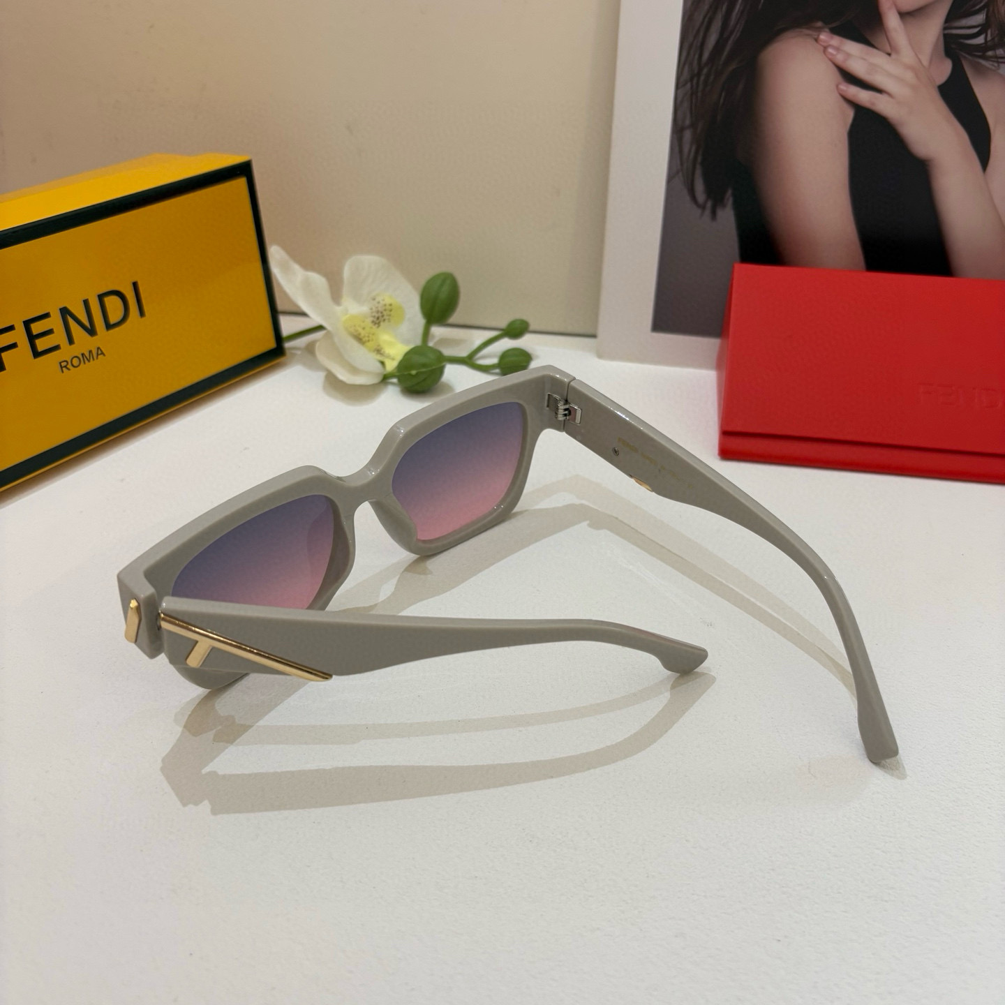 Fendi’s Findi Collection: A Variety of Finely Crafted Designs on Page 263 - 图片 7