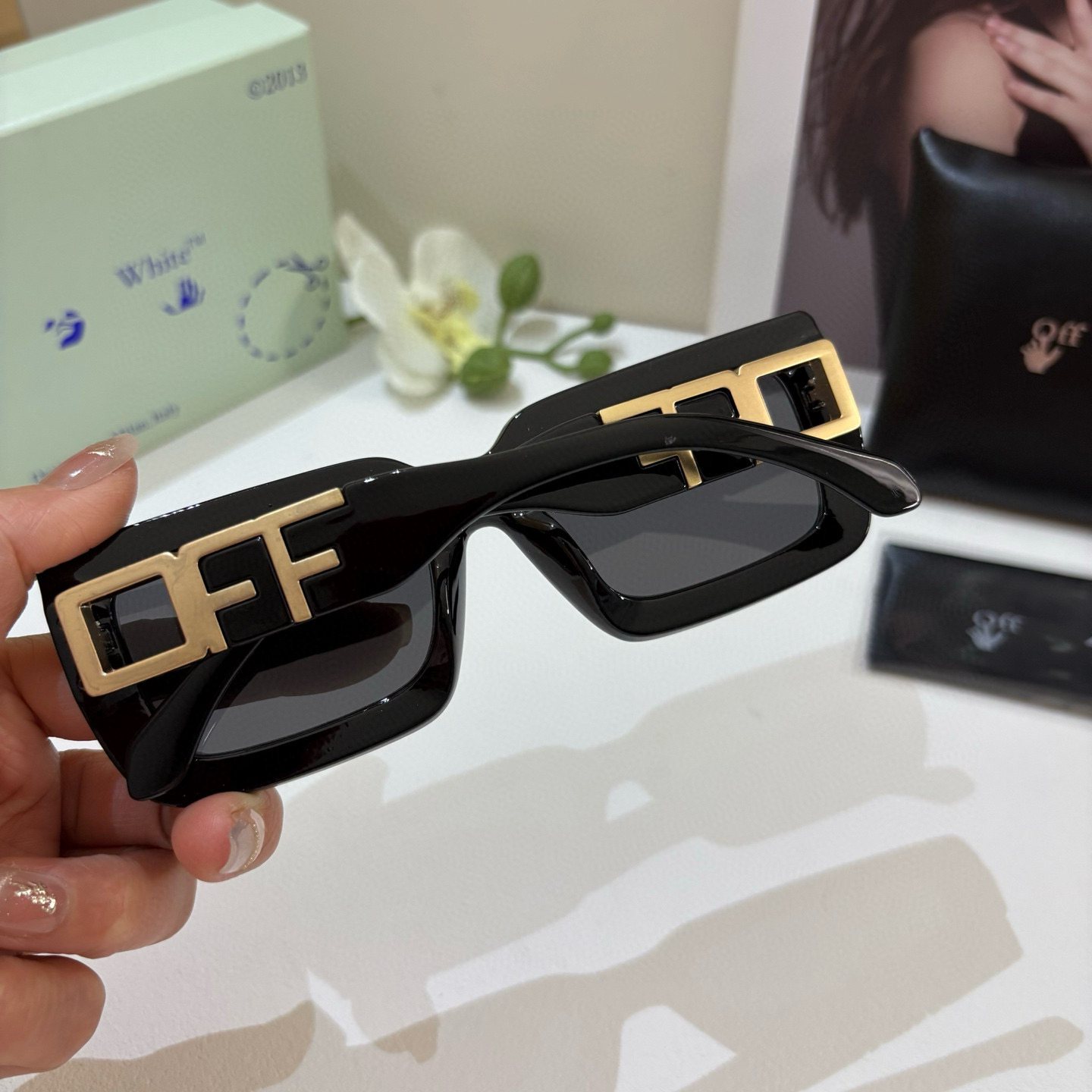 p280 Off-White’s latest design of sunglasses. You have to pay for the car - 图片 5