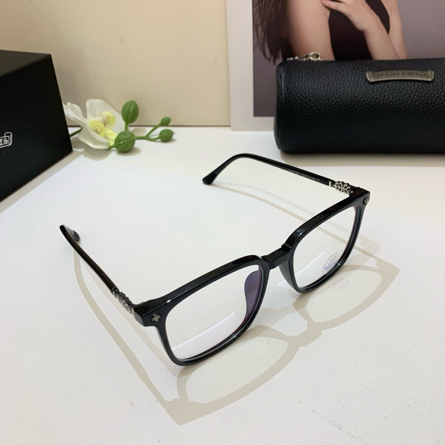 New European-American Frame Optical Lens: Fashionable Sunglasses for Men and Women. Luxurious and Lightweight. - 图片 1