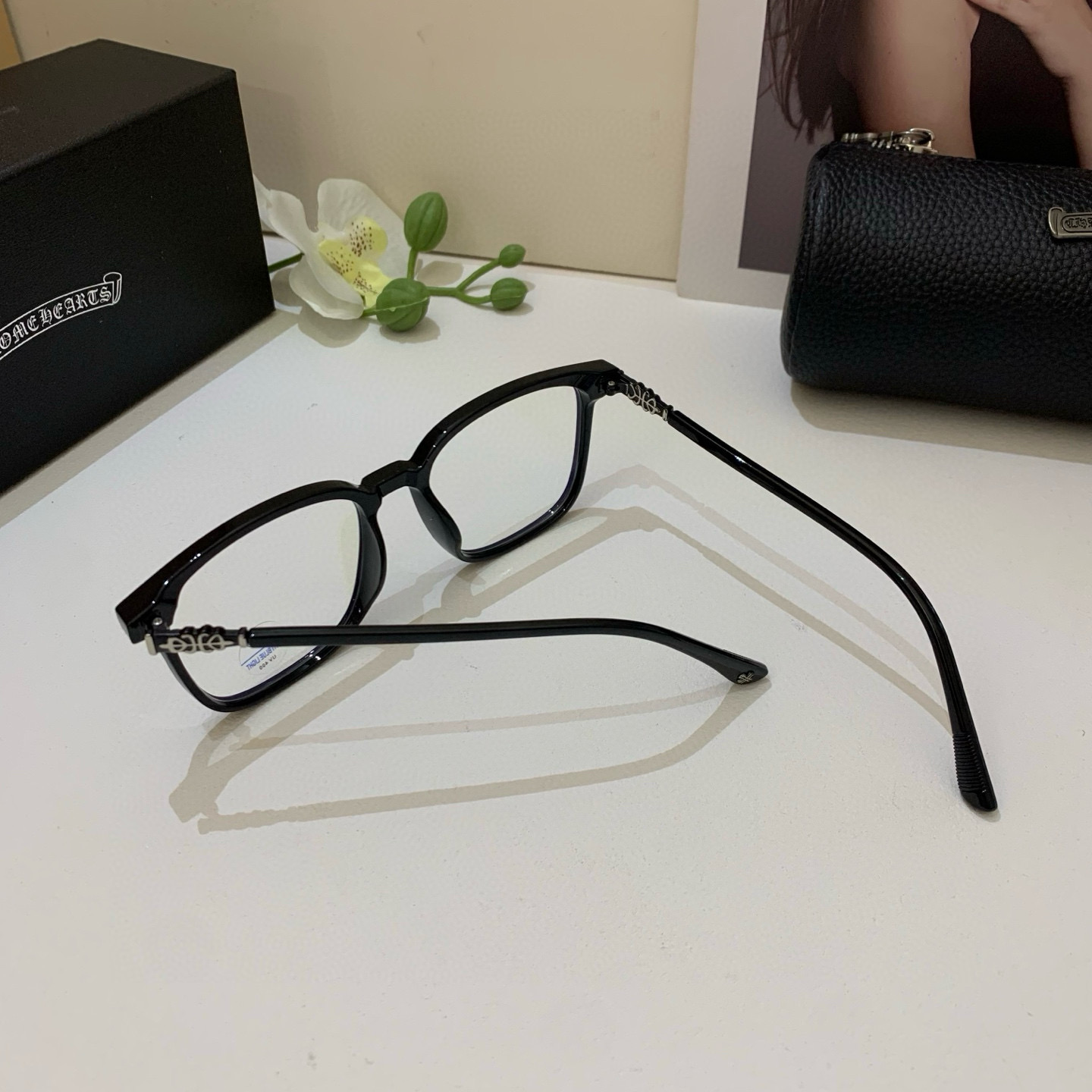 New European-American Frame Optical Lens: Fashionable Sunglasses for Men and Women. Luxurious and Lightweight. - 图片 6