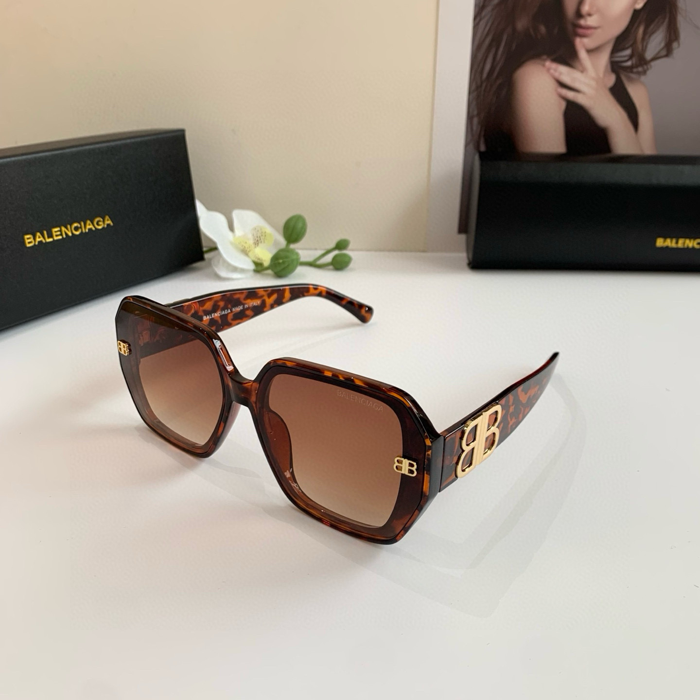 Balenciaga 2025 Sunglasses: New Stars, Fashion Glasses for Men and Women - 图片 2