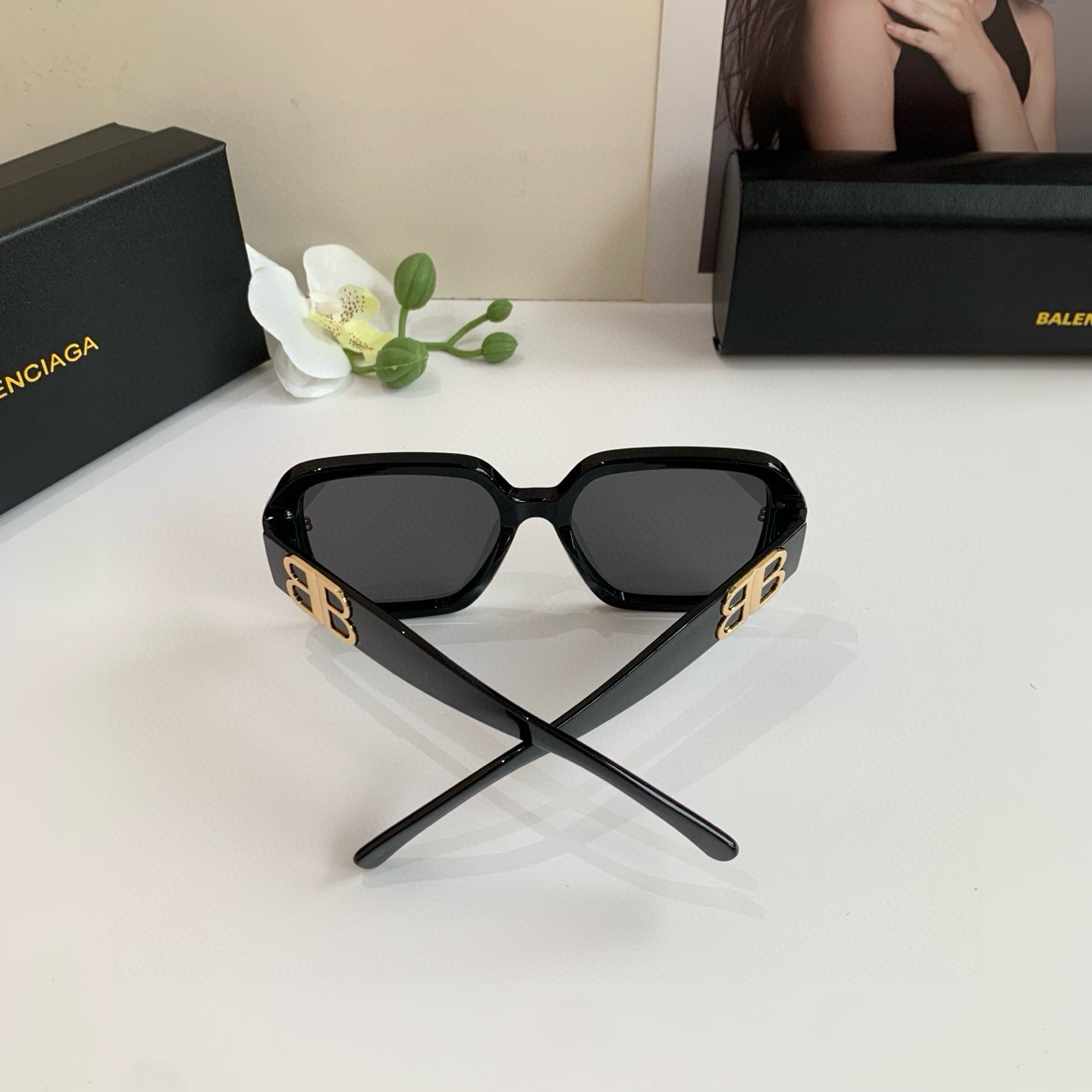 Balenciaga 2025 Sunglasses: New Stars, Fashion Glasses for Men and Women - 图片 6
