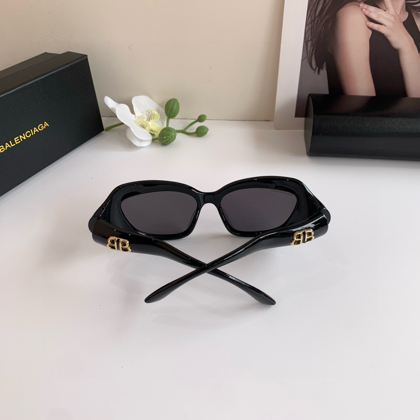 Balenciaga 2025 Sunglasses: New Stars, Fashion Glasses for Men and Women - 图片 7