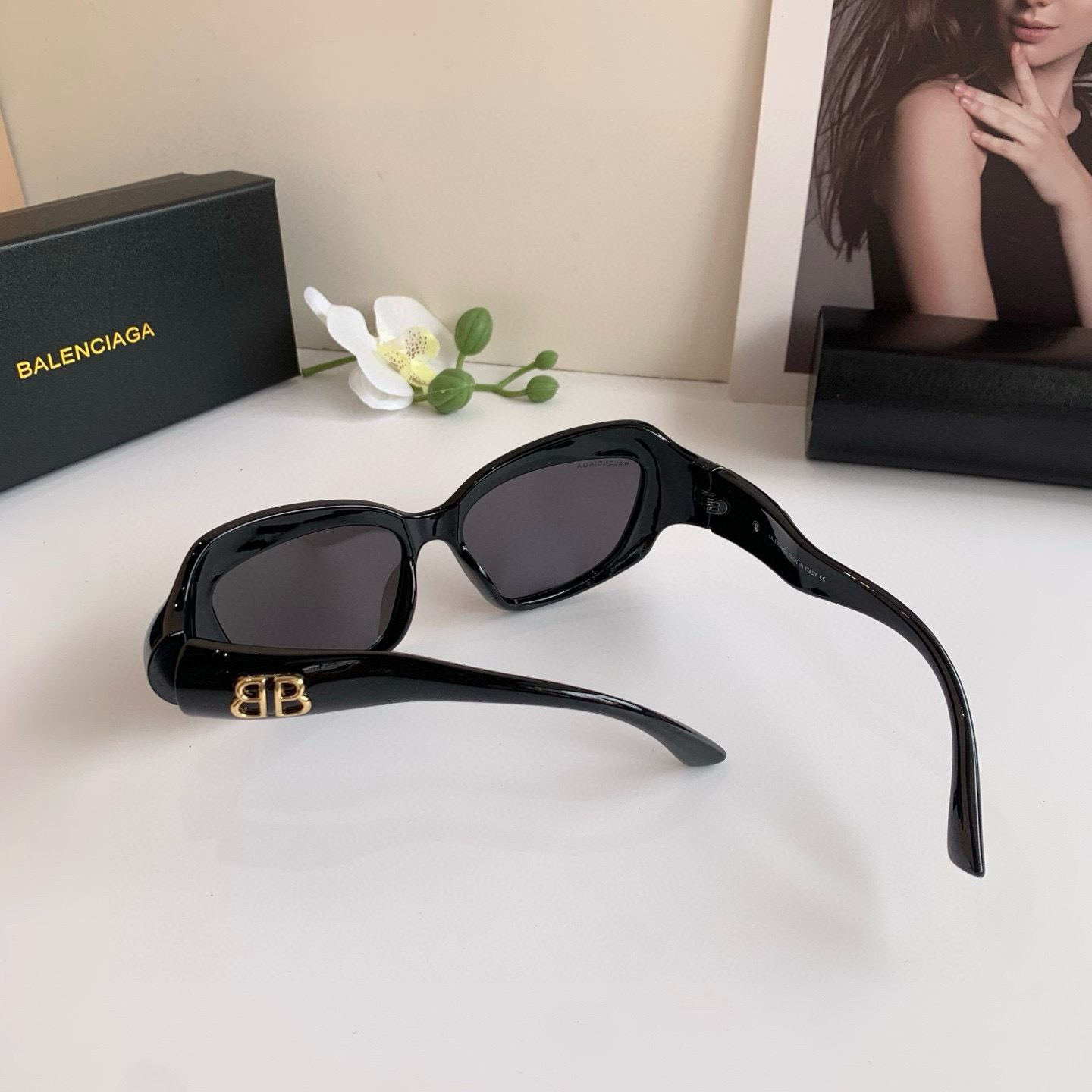 Balenciaga 2025 Sunglasses: New Stars, Fashion Glasses for Men and Women - 图片 8