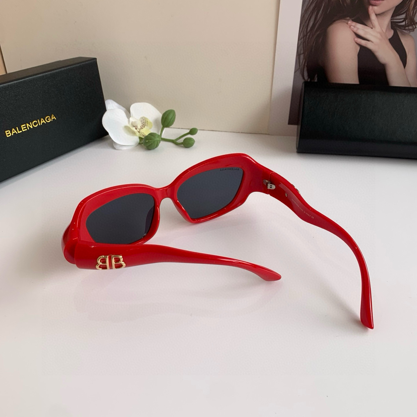 Balenciaga 2025 Sunglasses: New Stars, Fashion Glasses for Men and Women - 图片 5