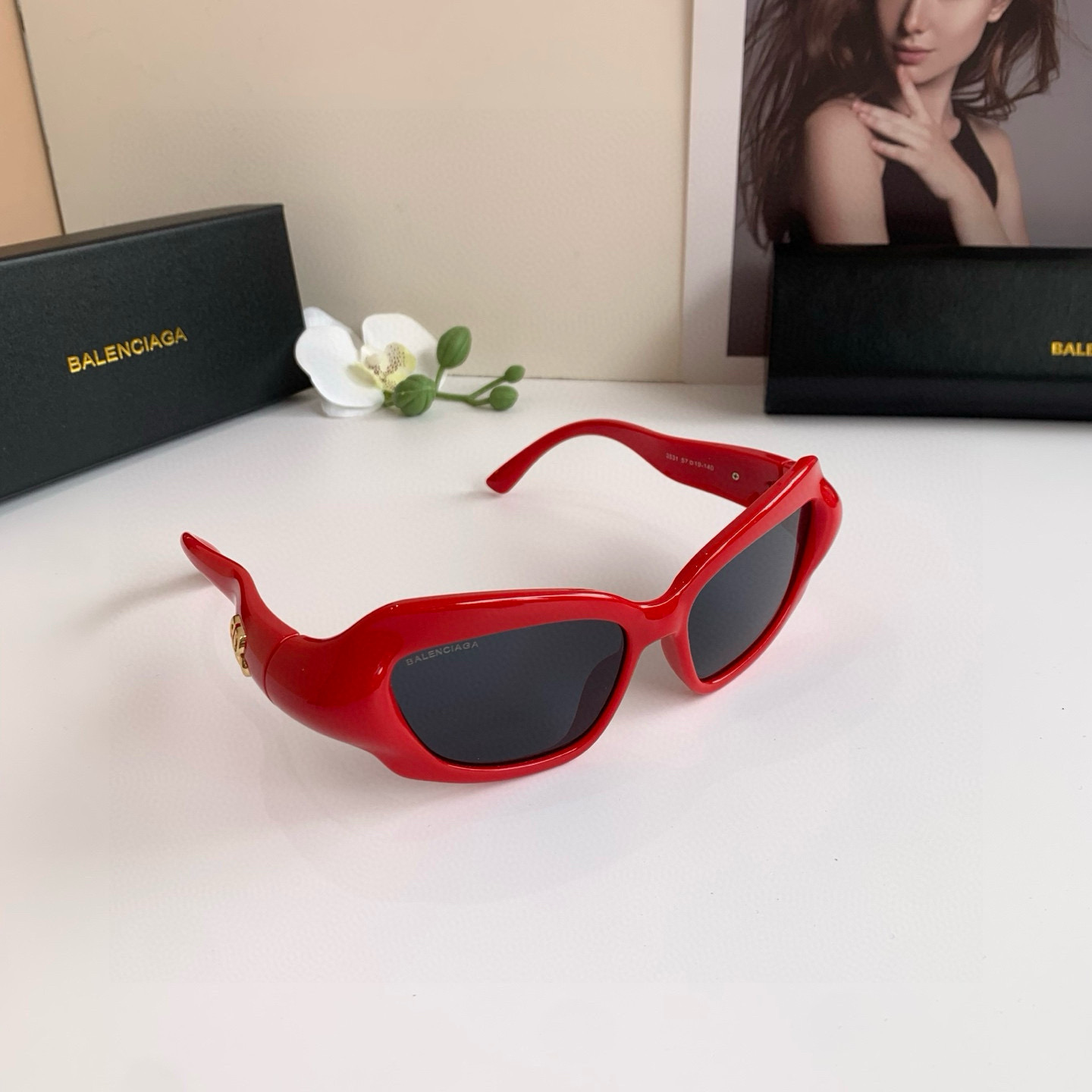Balenciaga 2025 Sunglasses: New Stars, Fashion Glasses for Men and Women - 图片 2