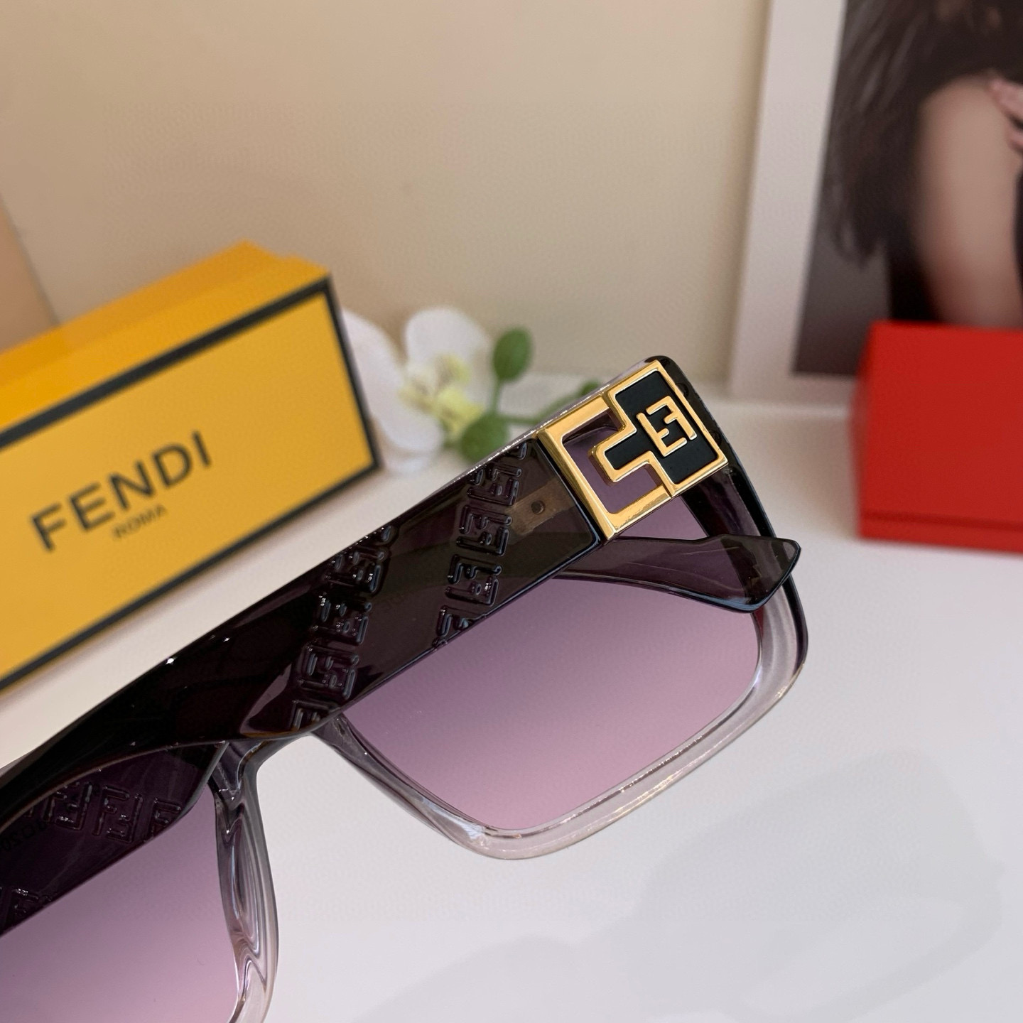 Summary: Fendifendy, Redline F, Sunnish sunglasses, Away-drive glasses on page 263. - 图片 5