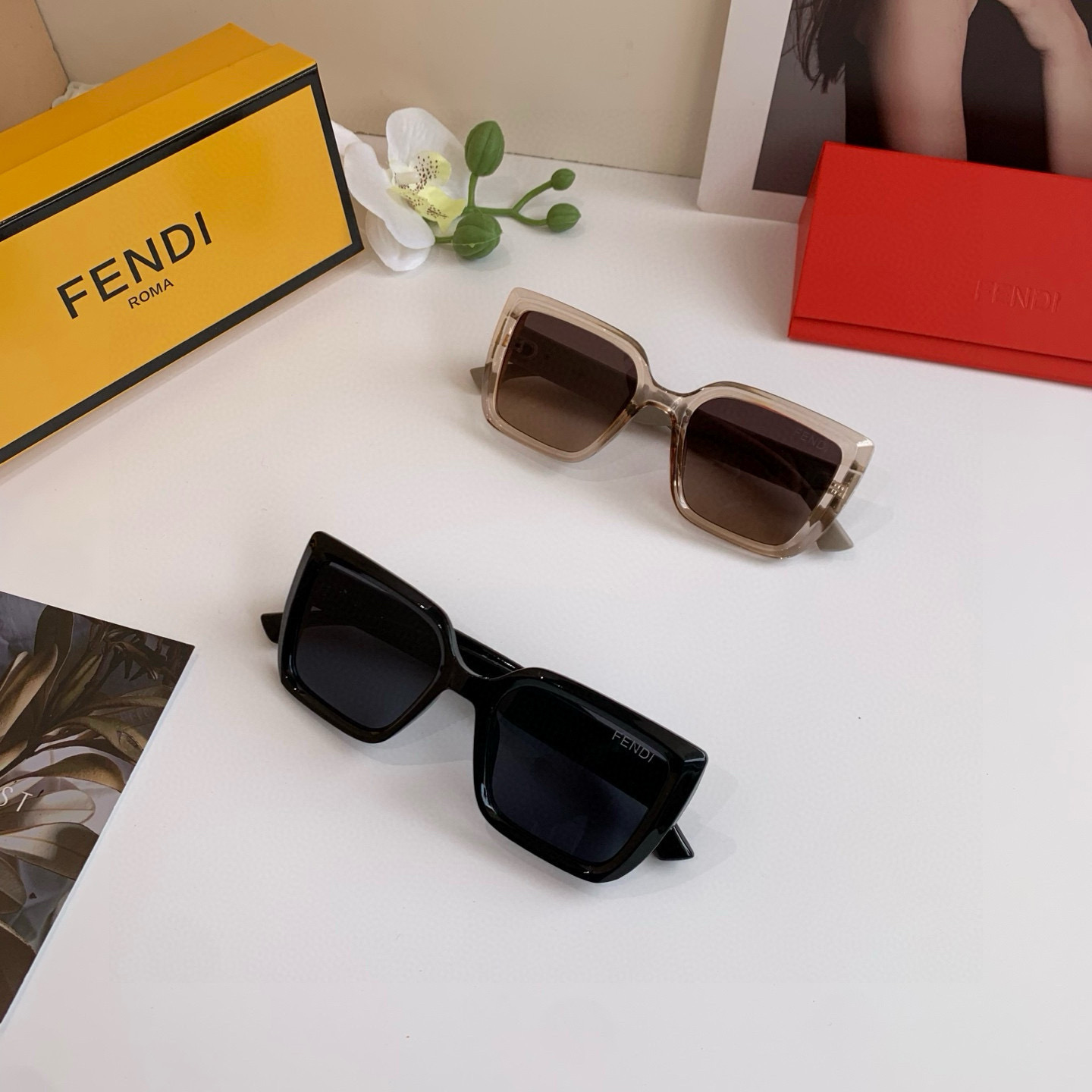 Summary: Fendifendy Redline F Sunglasses with Away-Drive Feature on Page 263 - 图片 9