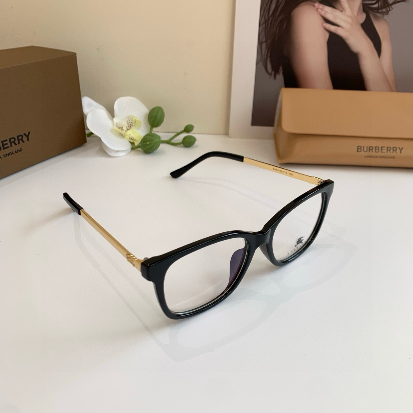 P245 BURBERRY, BARBERRY, BARBOLLY, 2025 NEW PLACE HOLE HOLDING HOLDING HOLDERS AND HOLDING HOLDING HOLDERS AND HOLDING HOLDERS - 图片 3