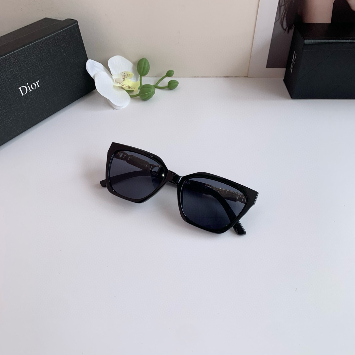 P263 on Diordio’s new little red-coloured cat eyeglasses, male and female sunglasses in red fashion - 图片 5