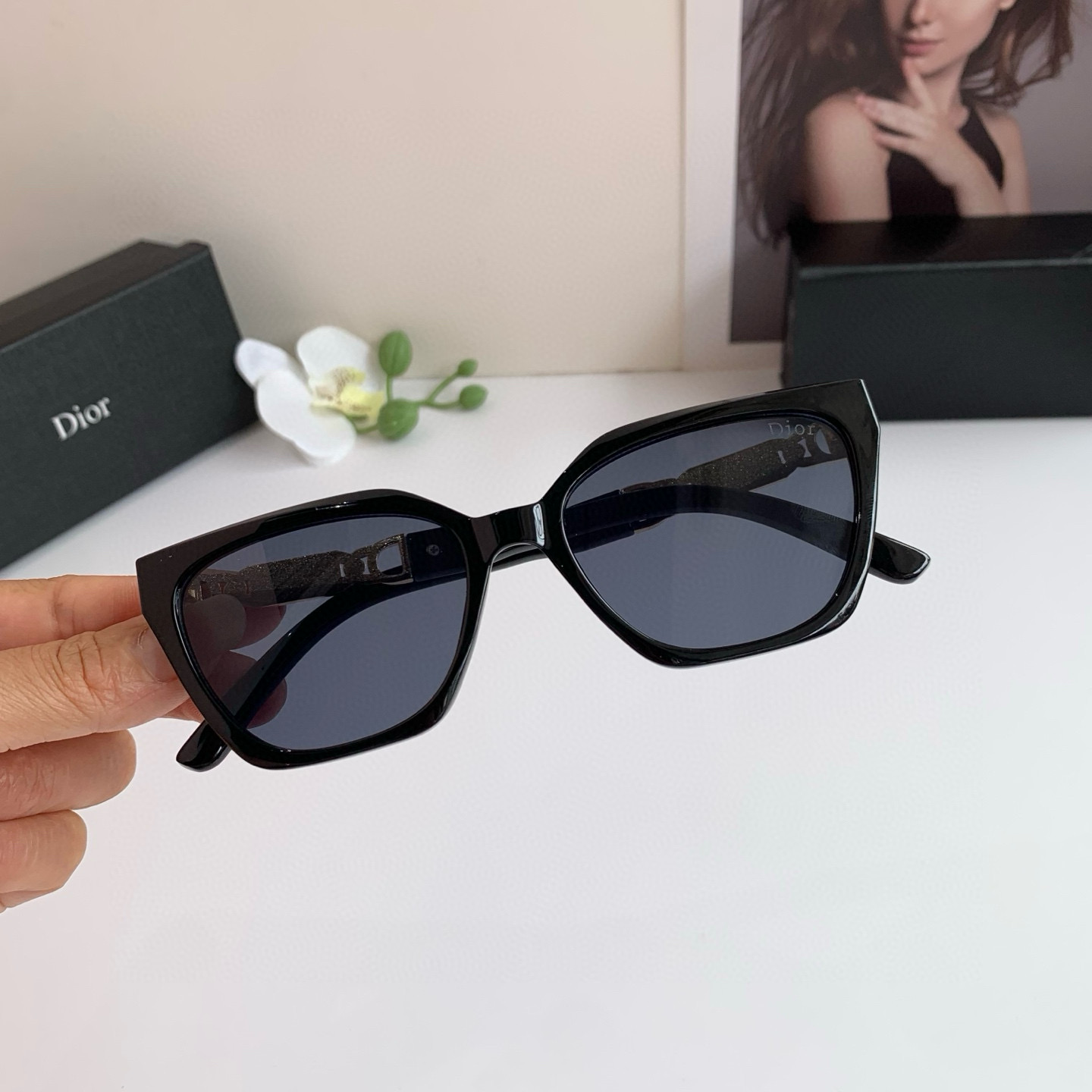 P263 on Diordio’s new little red-coloured cat eyeglasses, male and female sunglasses in red fashion - 图片 3