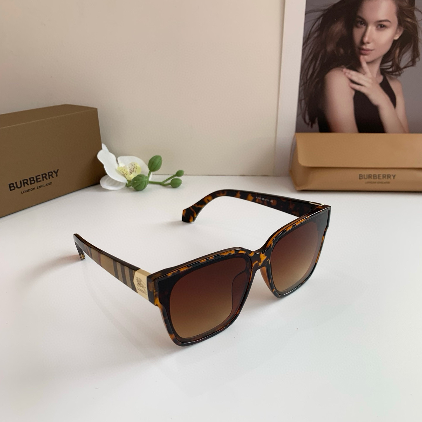 P263 BURBERRY BABBOLE, THE NEW EUROPE-COAST-BORK CLASS CAMERA CAMERA - 图片 1