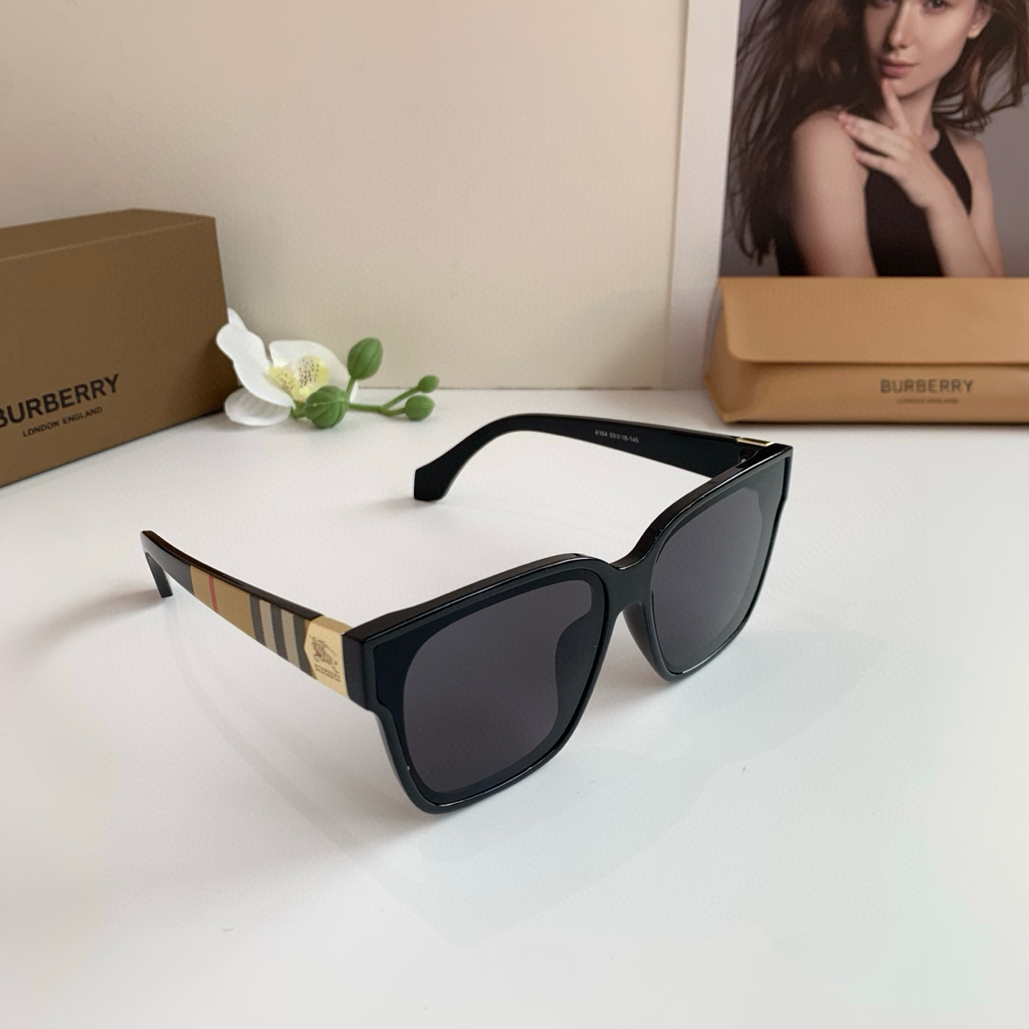 P263 BURBERRY BABBOLE, THE NEW EUROPE-COAST-BORK CLASS CAMERA CAMERA - 图片 1