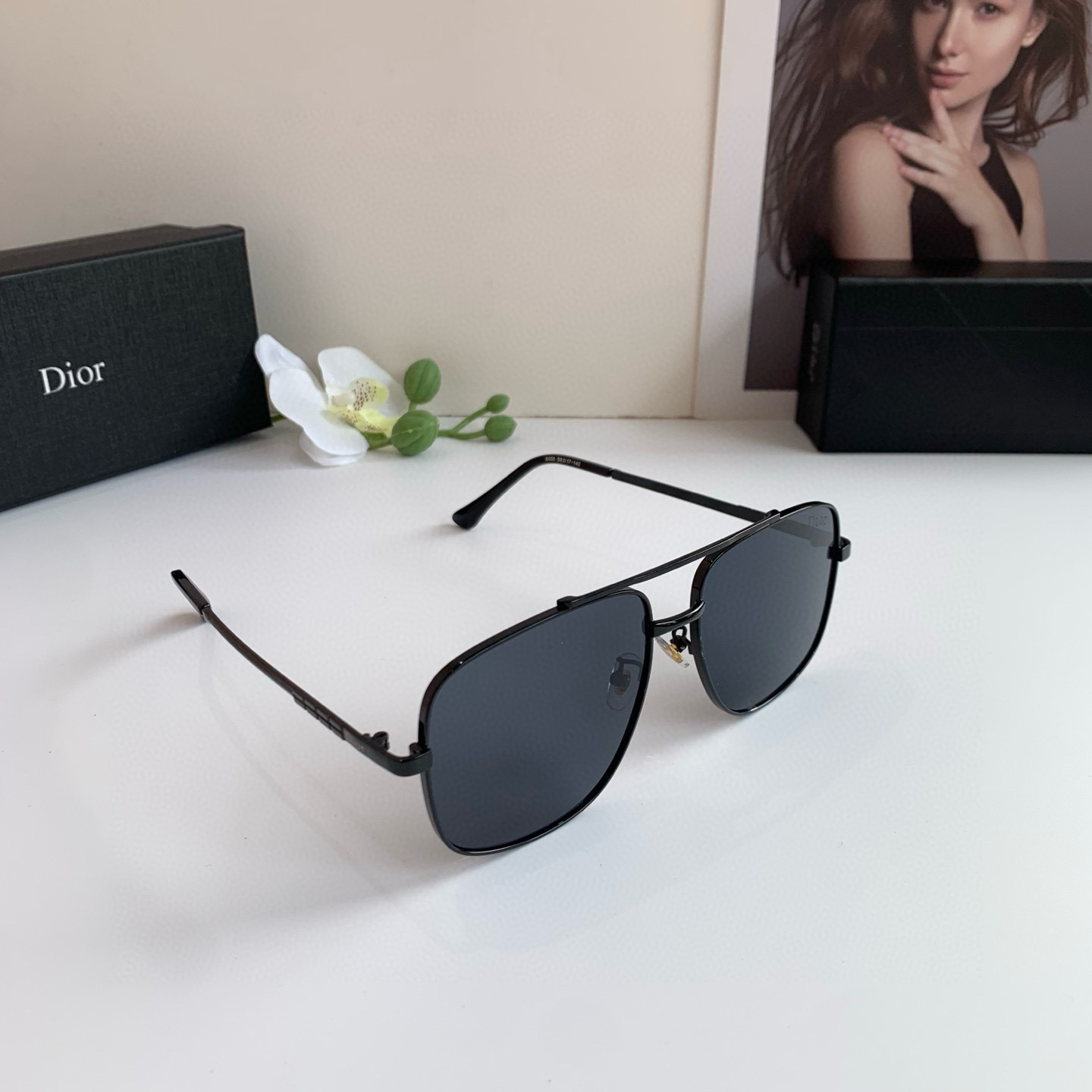 P280 Diordio, new fashion metal box sunglasses, male and female luminous sunglasses, Euro-American personal ins - 图片 1