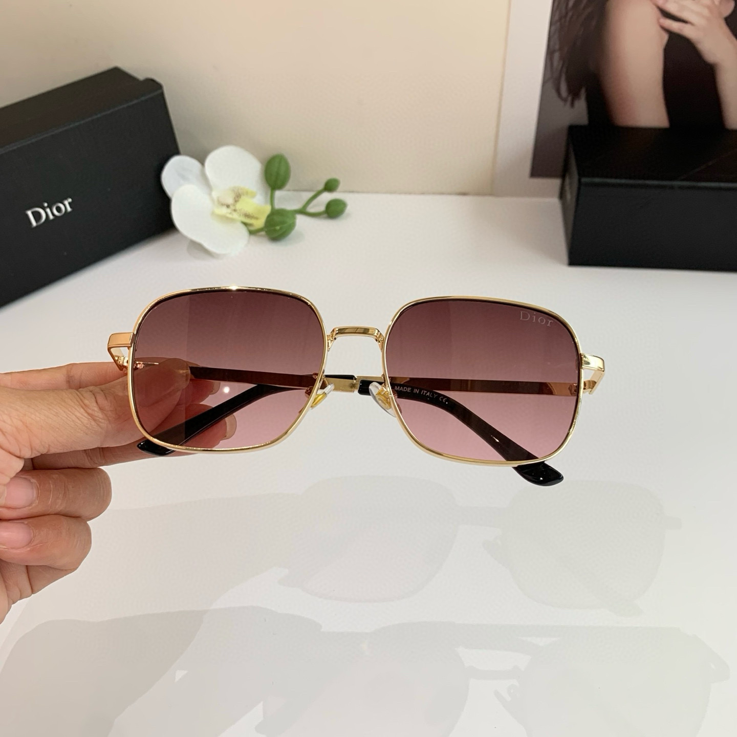P280 Diordio, new fashion metal box sunglasses, male and female luminous sunglasses, Euro-American personal ins - 图片 3