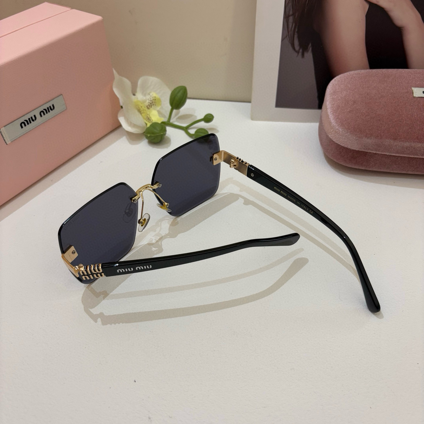 Trendy Sunglasses: New Fashion Styles with Advanced Sun Protection on p. 263 - 图片 6