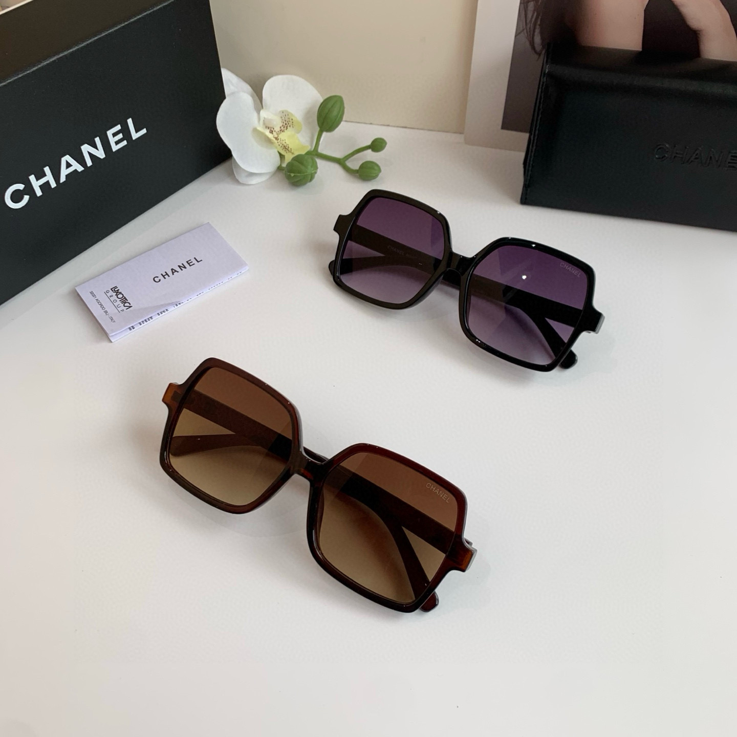 p. 263 Chanel Chanel, a new fragrance frame sunglasses - 图片 9