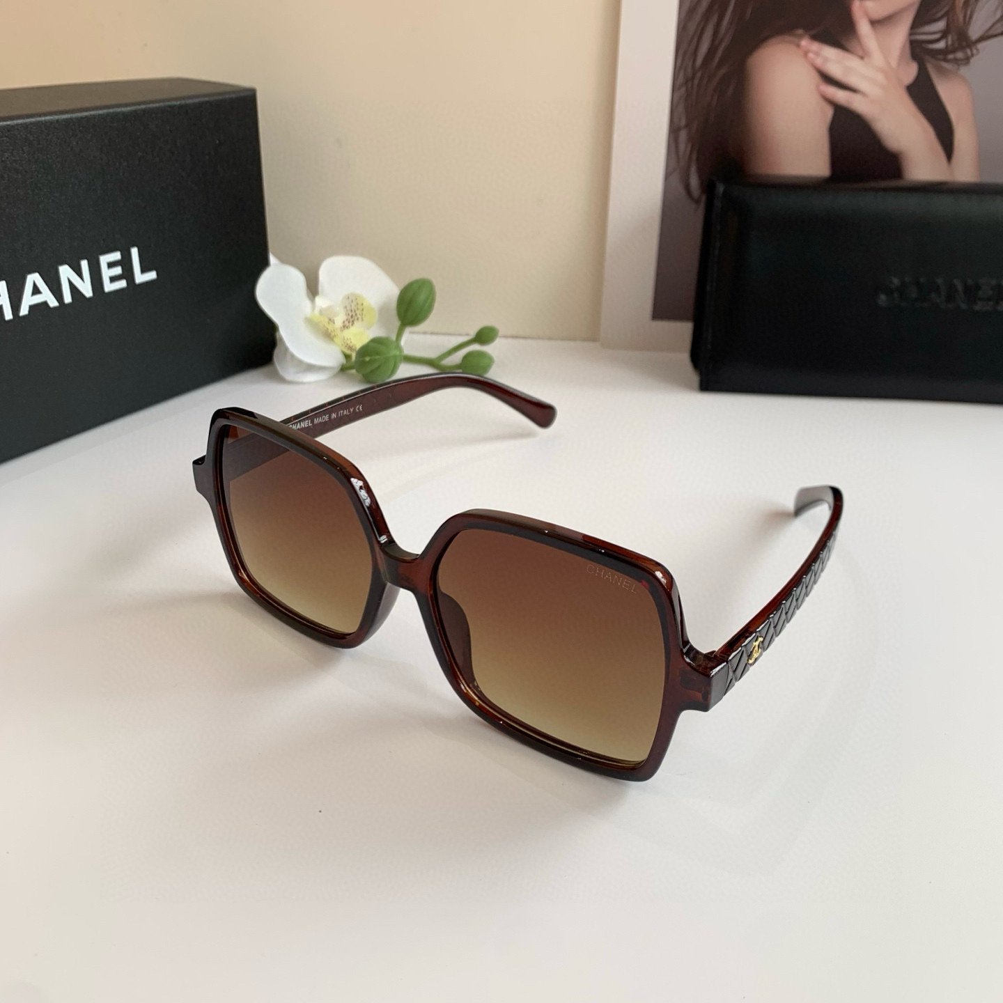 p. 263 Chanel Chanel, a new fragrance frame sunglasses - 图片 4