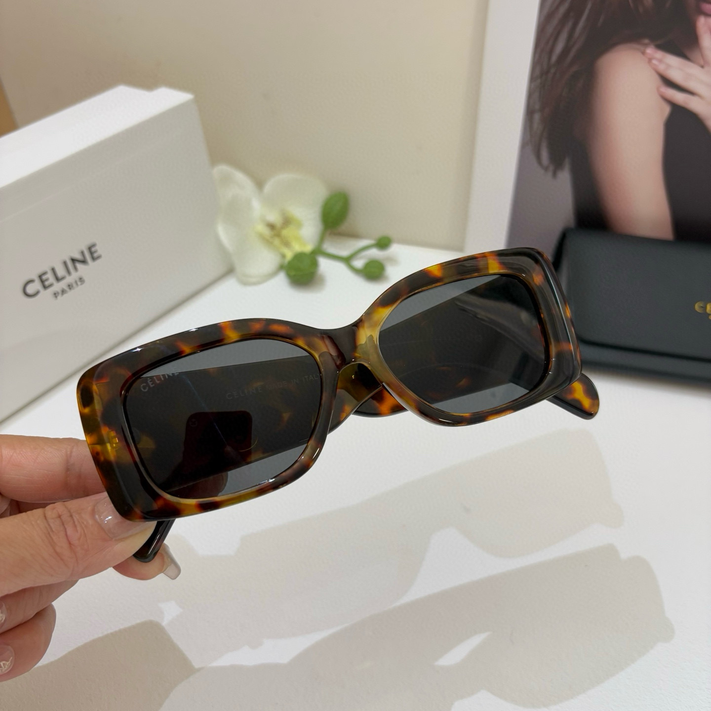 Celine Selin Kilomen Box Sunglasses: Popular Choice for Men and Women. - 图片 3