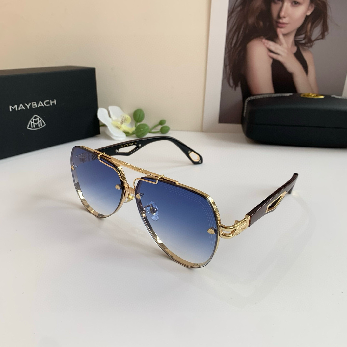 “Maybach McBach: Stylish Outdoor Travel Sunglasses for Metal Man” - 图片 4