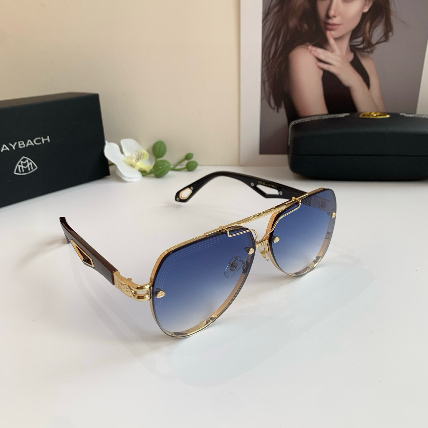 “Maybach McBach: Stylish Outdoor Travel Sunglasses for Metal Man” - 图片 3