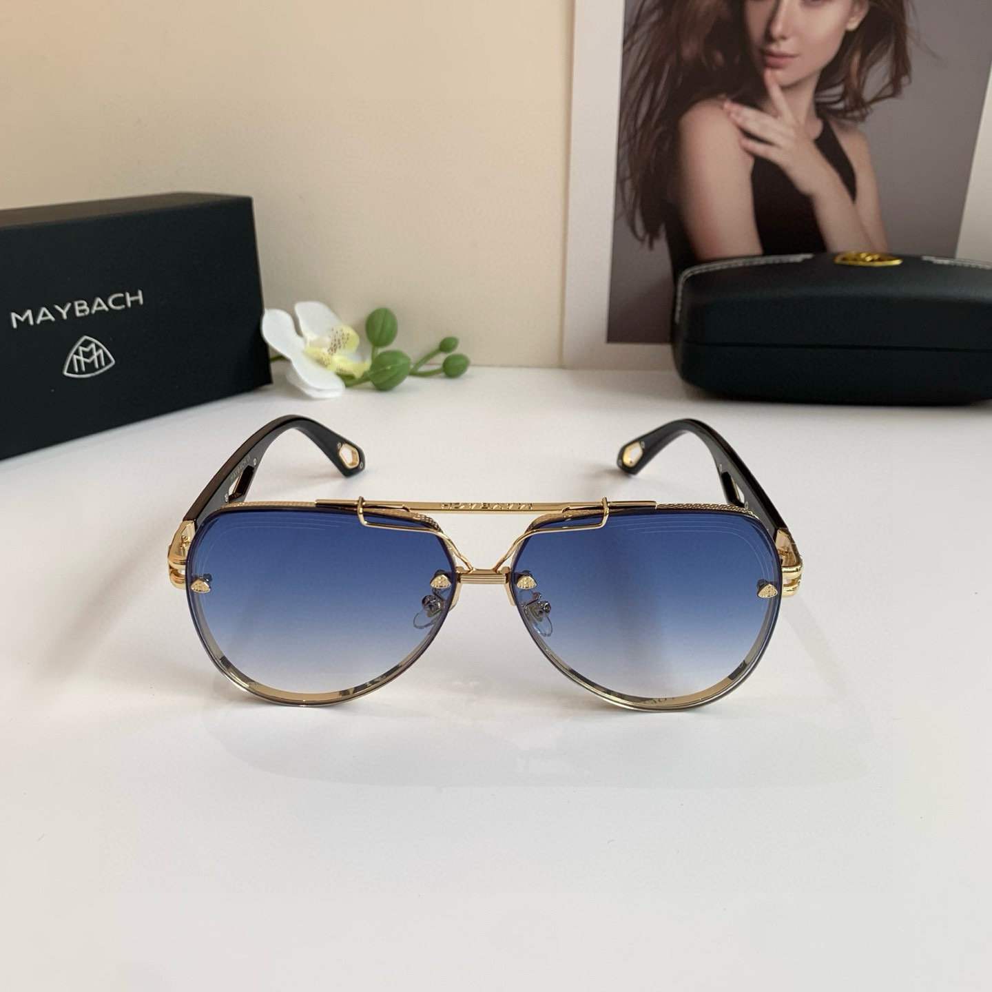 “Maybach McBach: Stylish Outdoor Travel Sunglasses for Metal Man” - 图片 6