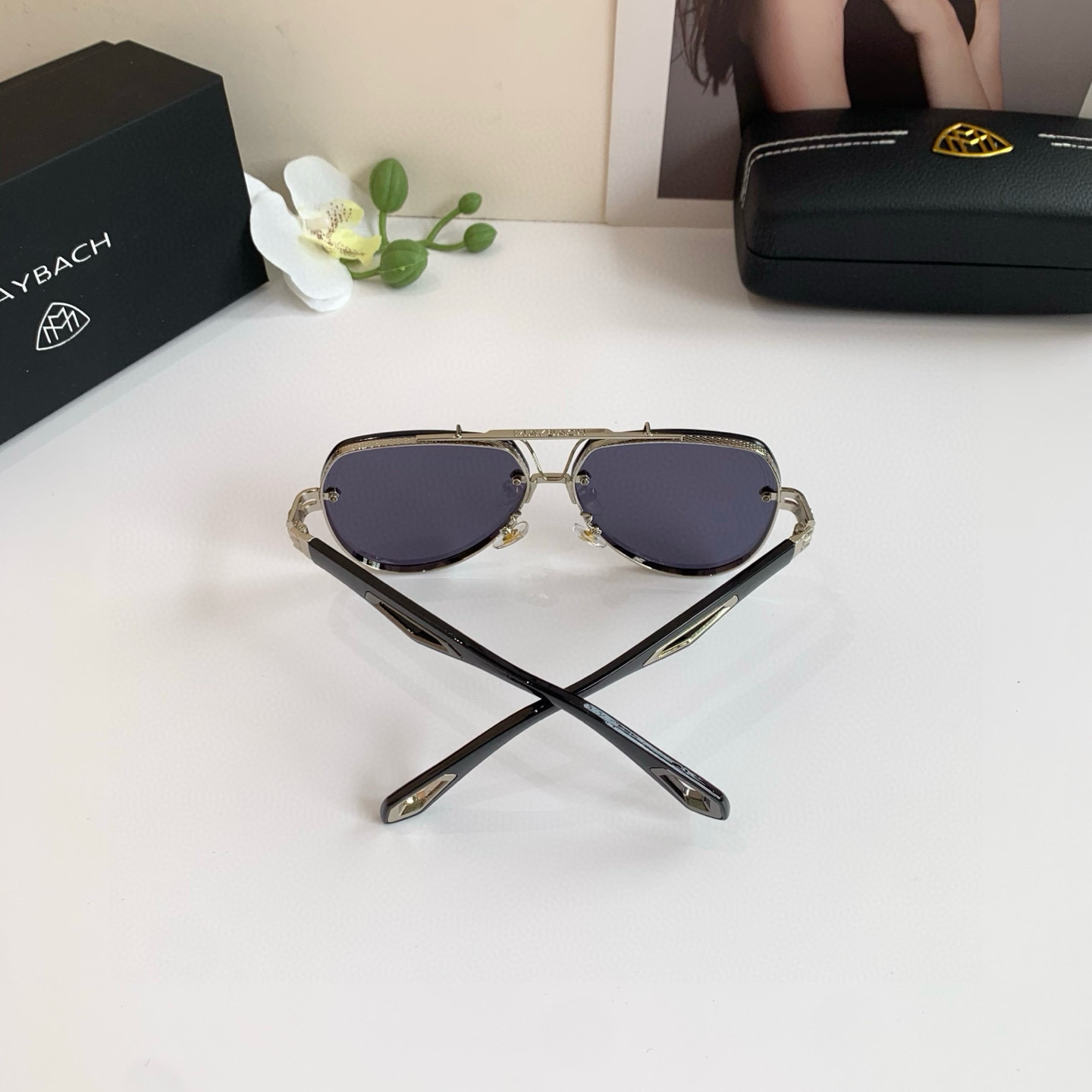“Maybach McBach: Stylish Outdoor Travel Sunglasses for Fashionable Metal Man” - 图片 6