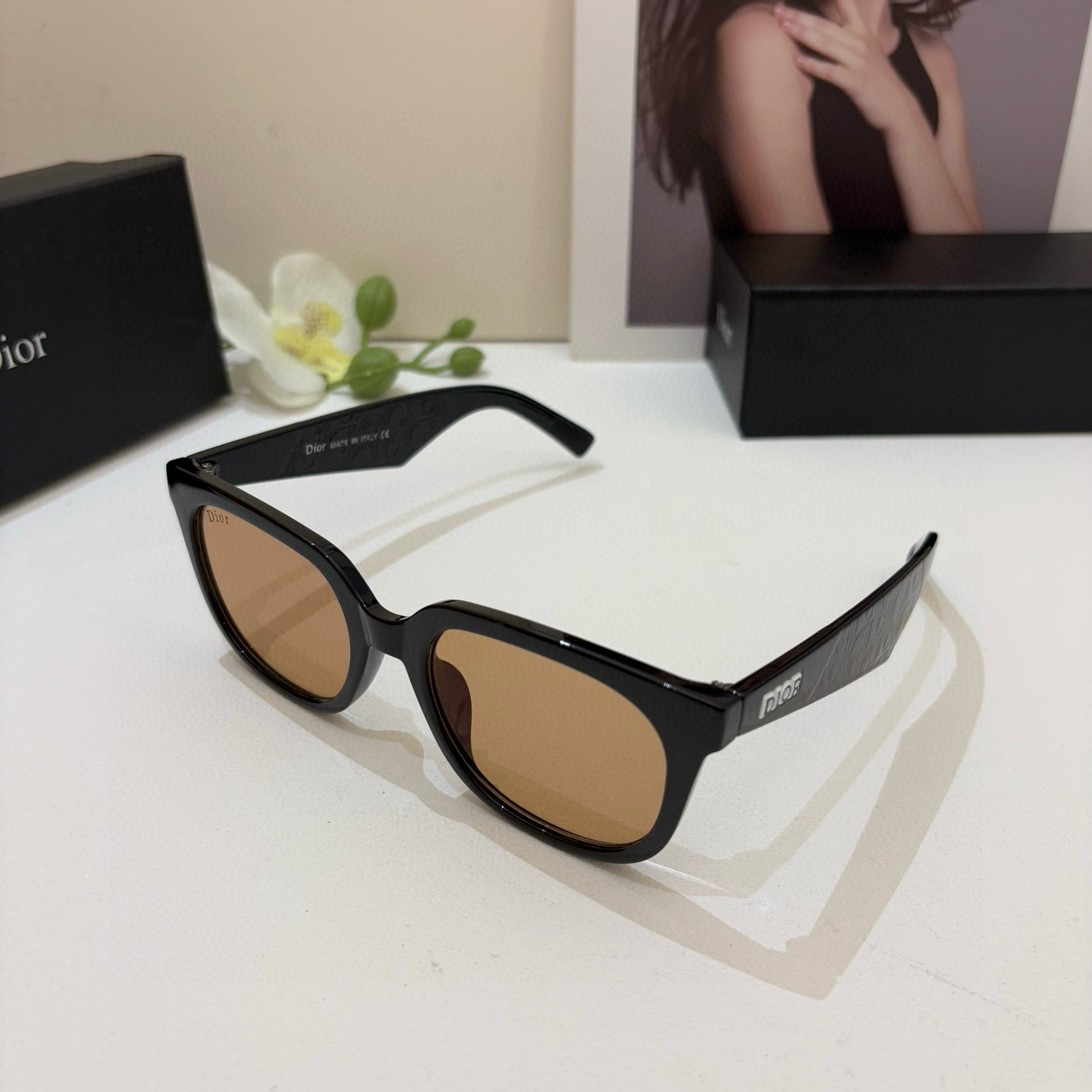 P245 The new fashion retrospect sunglasses, the male and female luminous sunglasses, the Euro-American personal insins - 图片 2